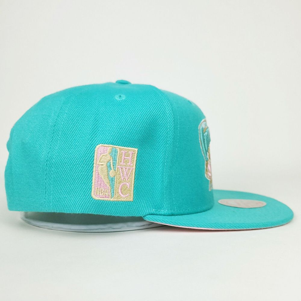 Vancouver Grizzlies Mitchell & Ness Snapback Hat Cap 3D Logo Side Logo Teal NWT - Picture 4 of 8